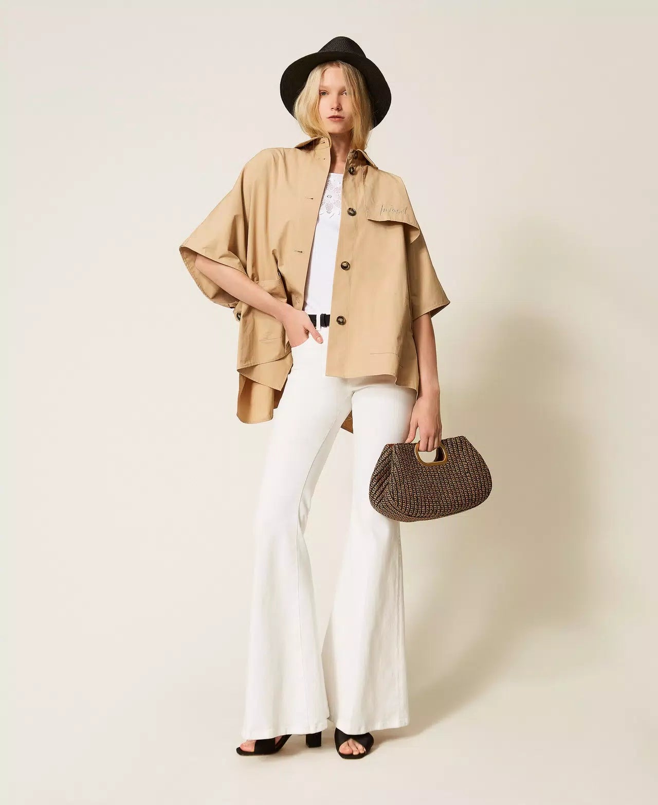Poncho trench em gabardine