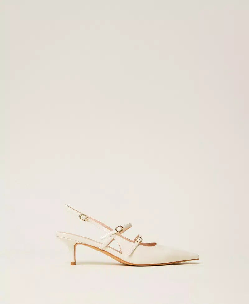 Sapatos de salto slingback com tiras