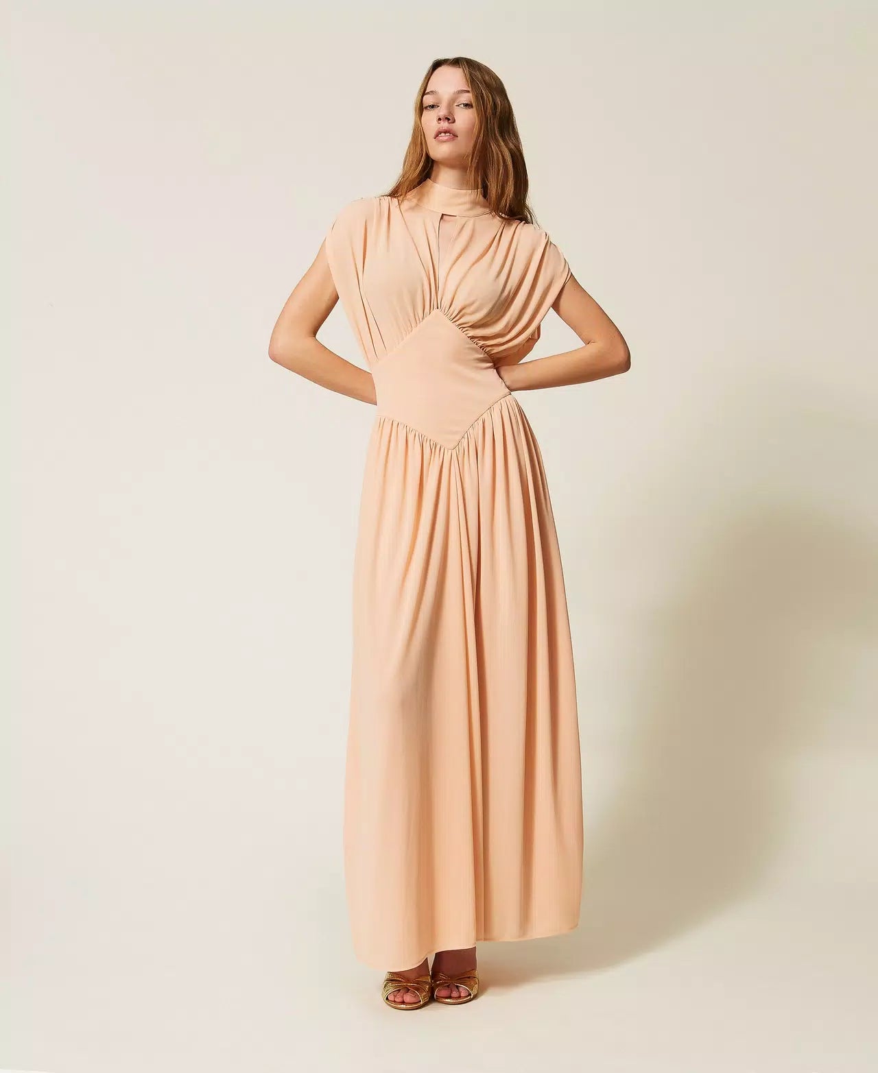 Vestido comprido com franzido