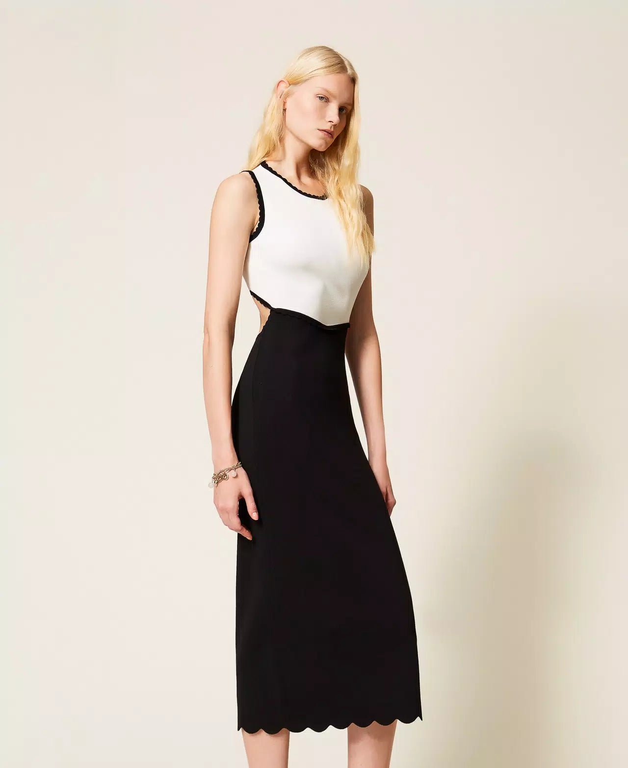 Vestido comprido de malha bicolor