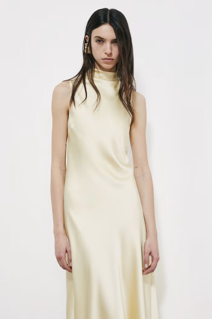 Vestido midi de cetim fluido