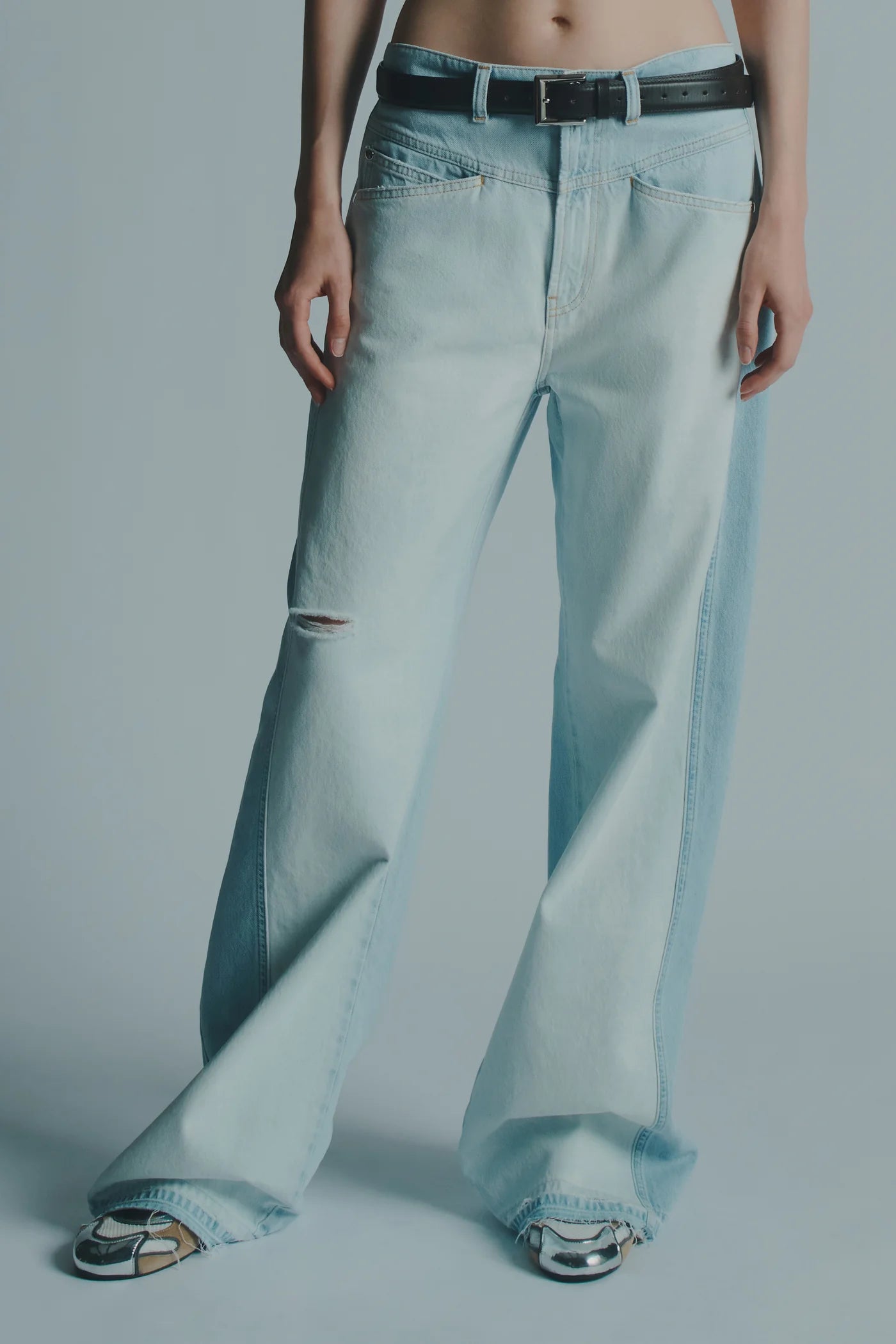 JEANS COM DUPLA LAVAGEM