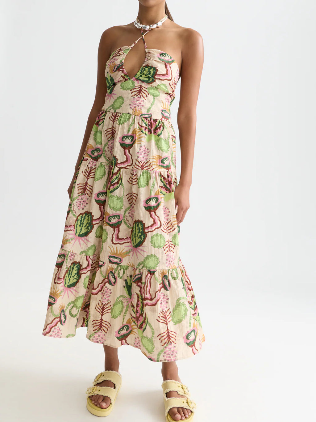 VESTIDO MIDI HALTER EM ALGODÃO SEERSUCKER COM DECOTE EM GOTA