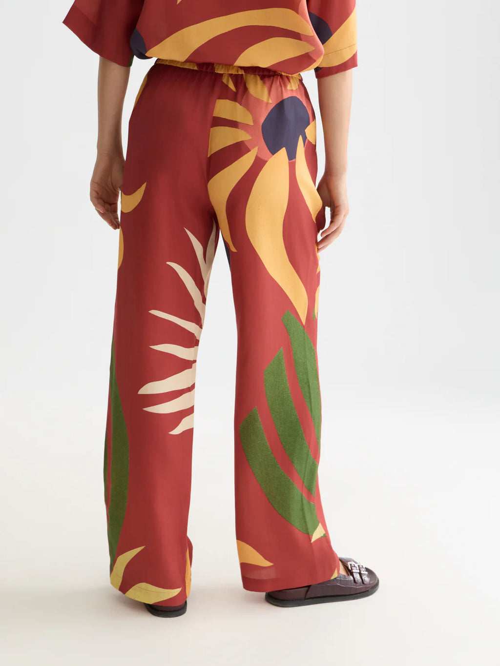 GIA - CALÇAS PULL-ON COM ESTAMPADO ALL-OVER