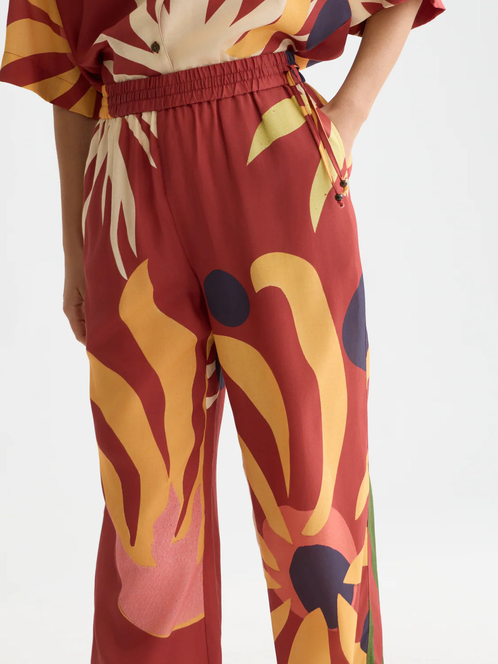 GIA - CALÇAS PULL-ON COM ESTAMPADO ALL-OVER